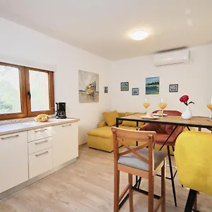  Apartment Lanterna